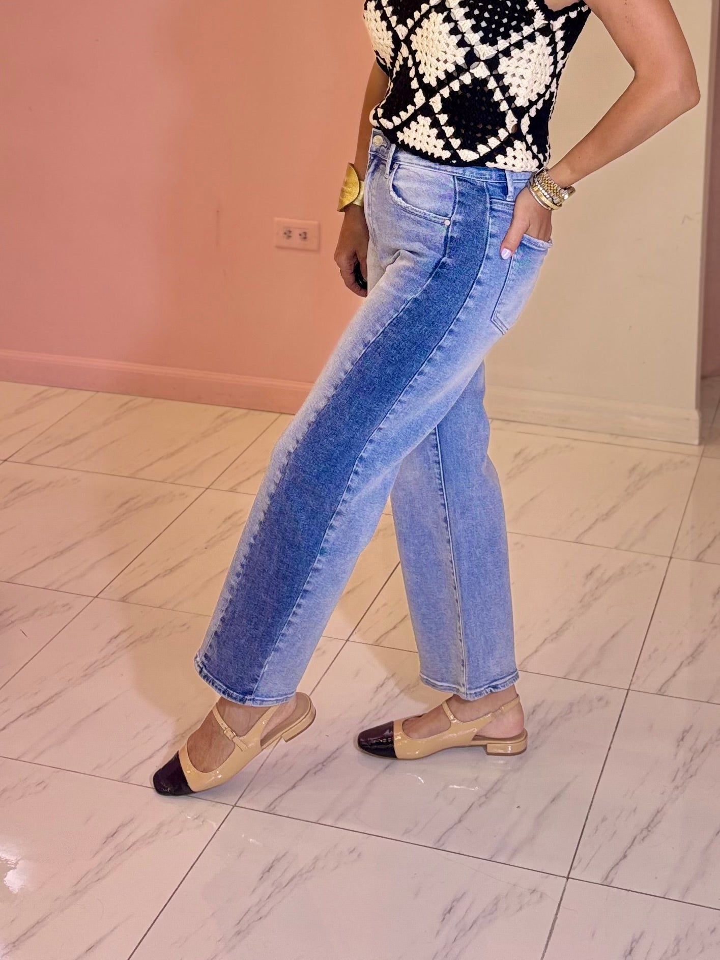 Contrast Barrel Jeans